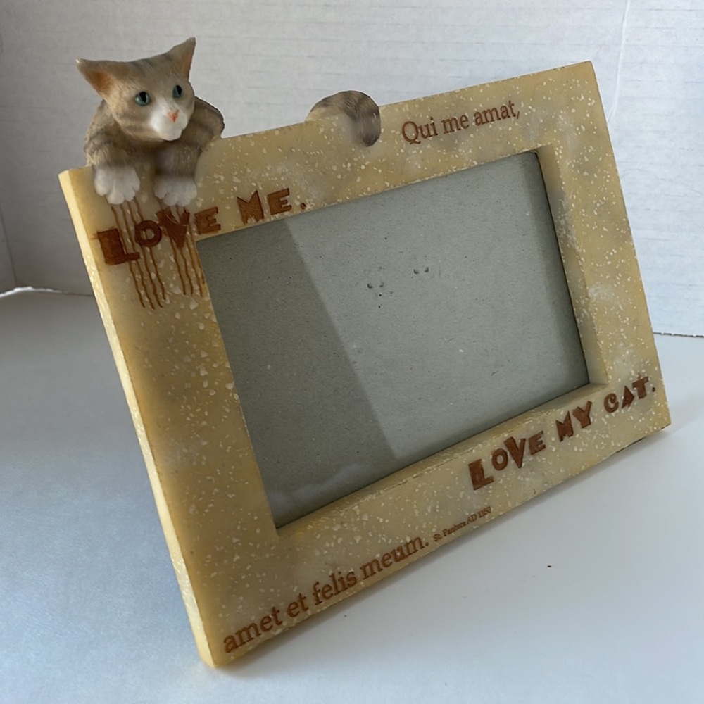 Cat lovers phot frame
